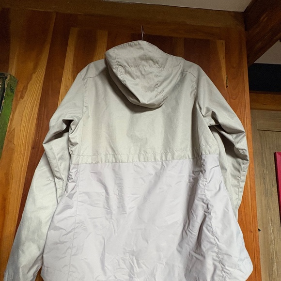 Ladies Columbia jacket, size L - Picture 2 of 3